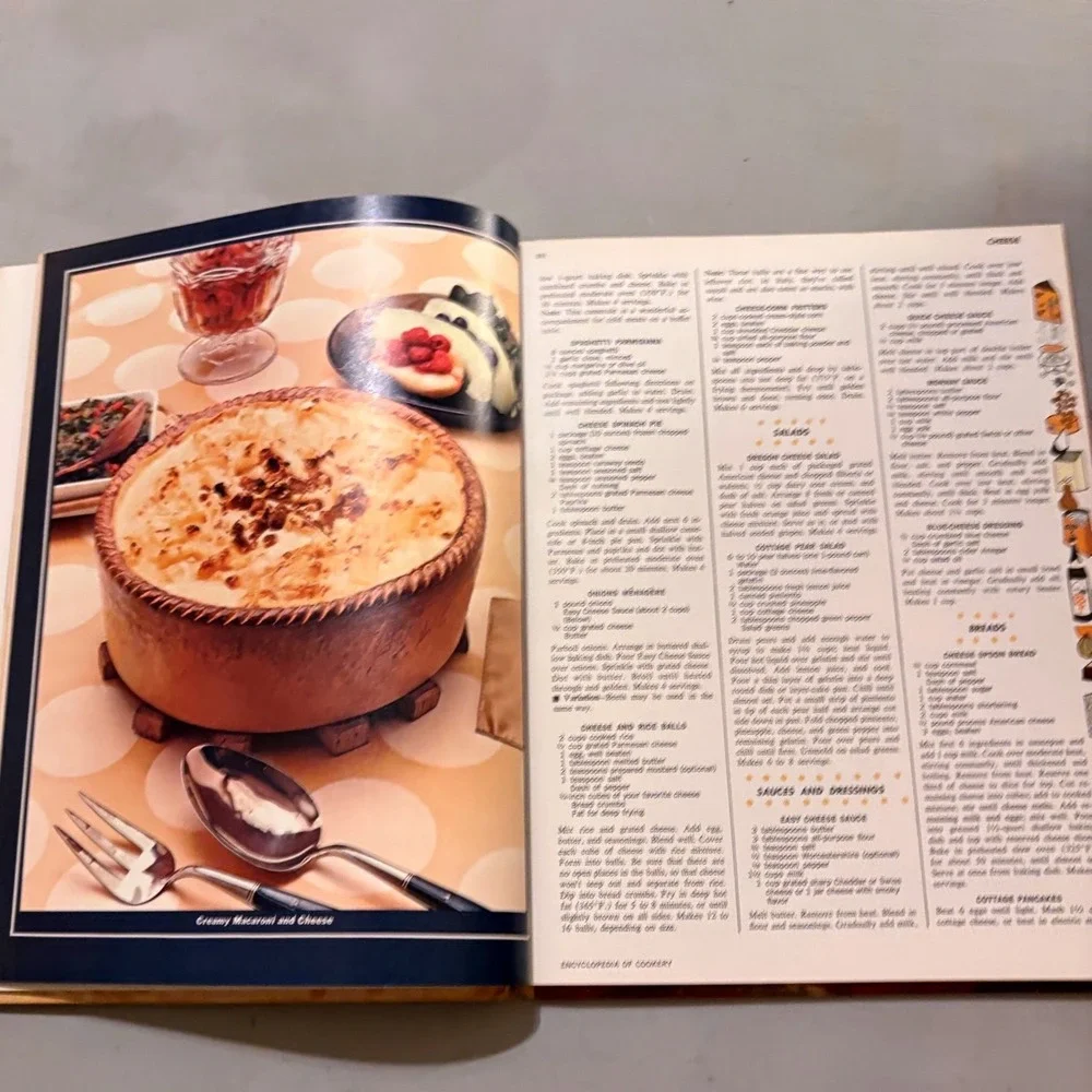 Vtg 1966 Womans Day Encyclopedia of Cookery Vol 3‎ Retro Mid Century Decor